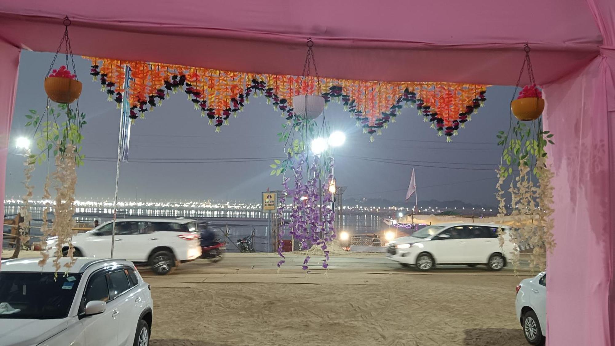Mahakumbh Luxury Cottage Аллахабад Экстерьер фото